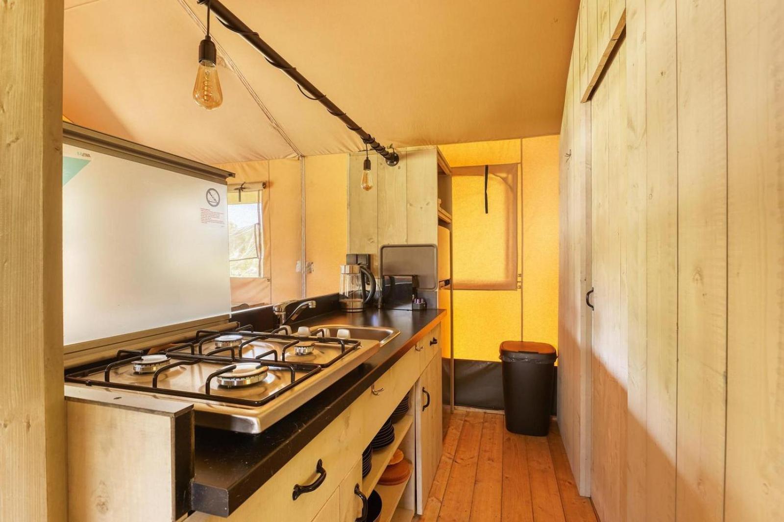 Glamping Lodge With Eco-Wellness Zeewolde Exterior foto